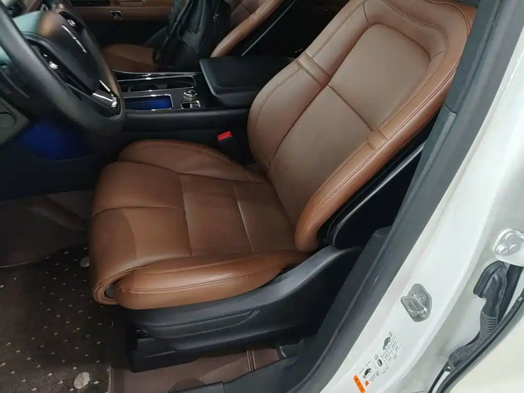 Lincoln Aviator — миниатюра 15