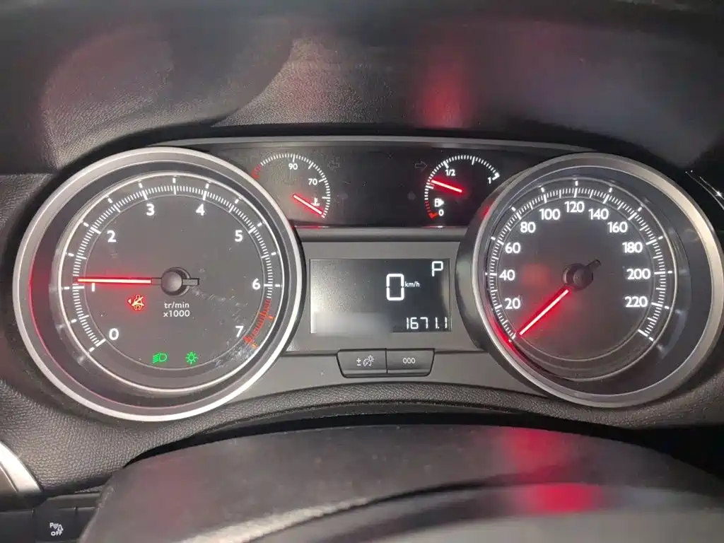 Peugeot 408 — миниатюра 4