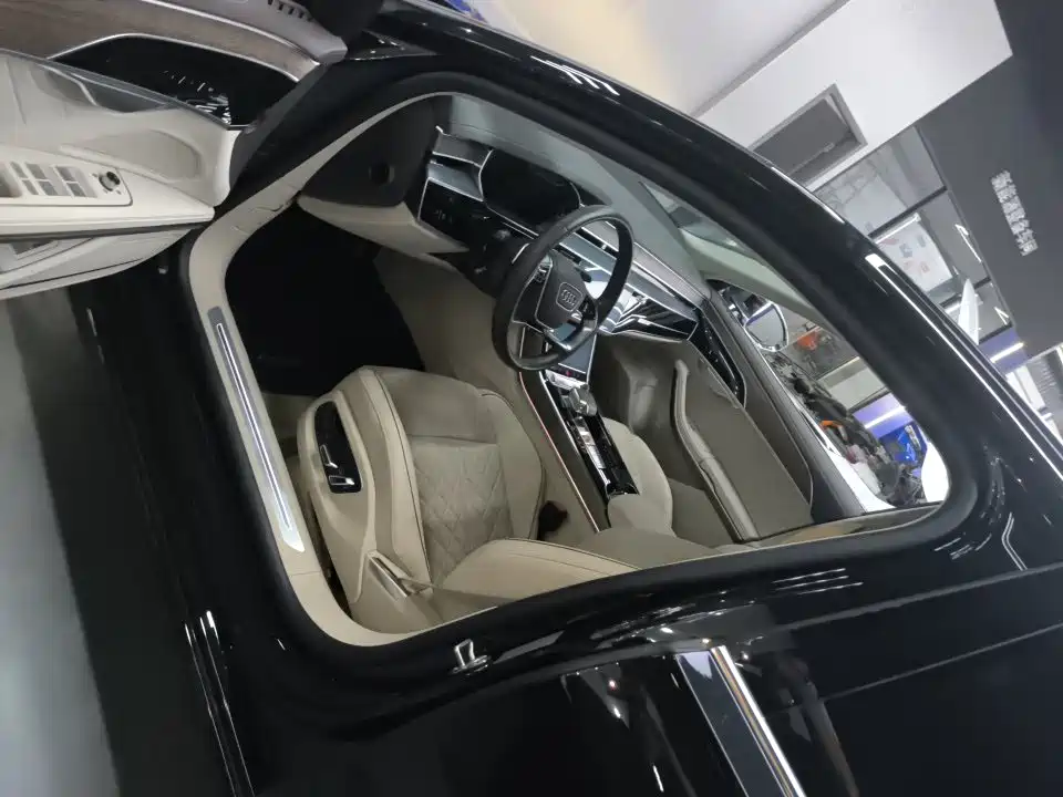 Audi A8 — миниатюра 6