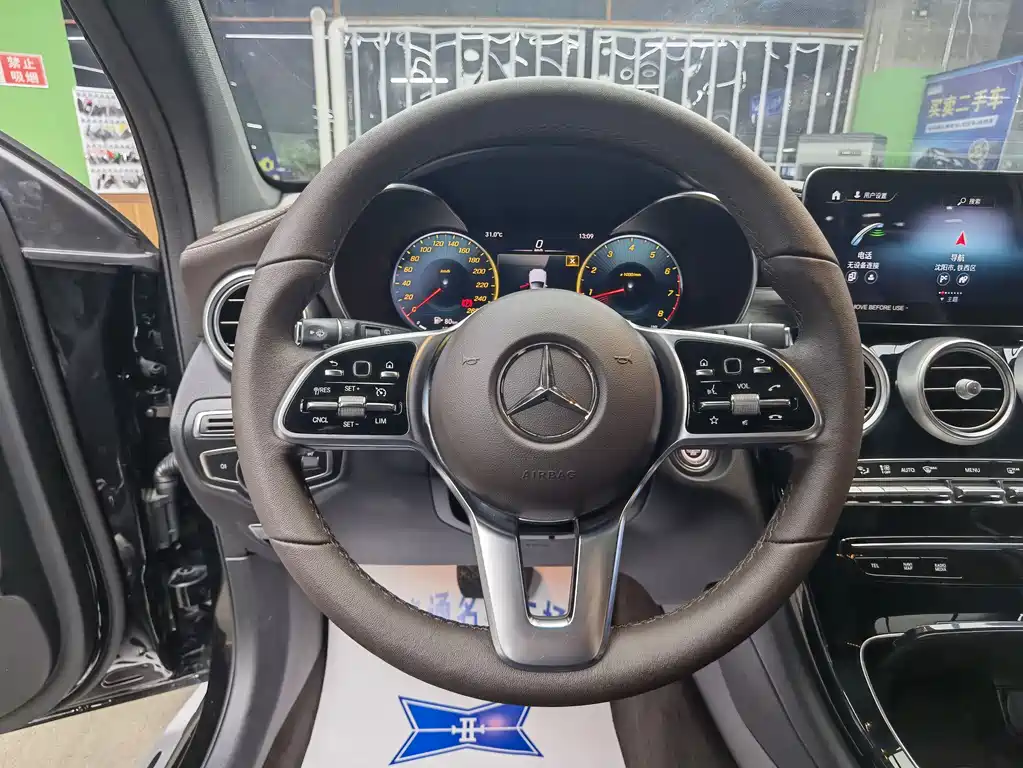 Mercedes-Benz GLC 2022 GLC 260 L 4MATIC