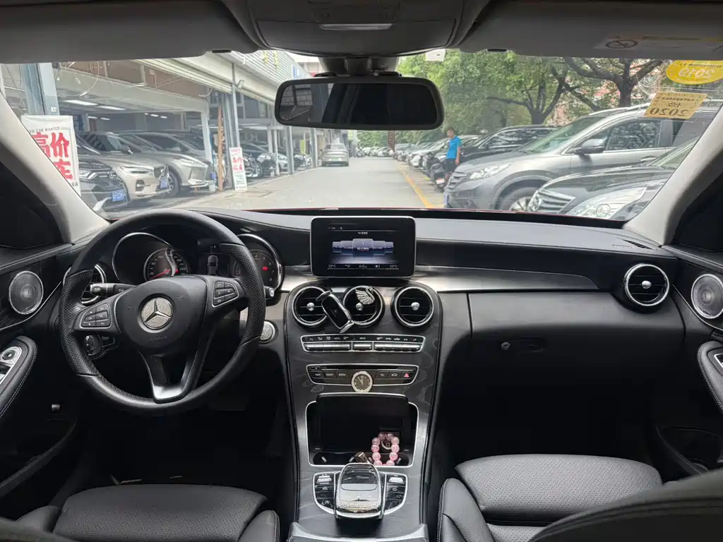 Mercedes-Benz C-Class — миниатюра 10