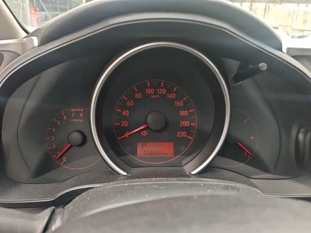 Honda Fit — миниатюра 12