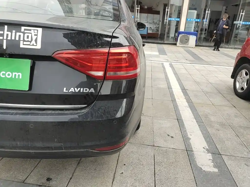 Volkswagen Lavida — миниатюра 8