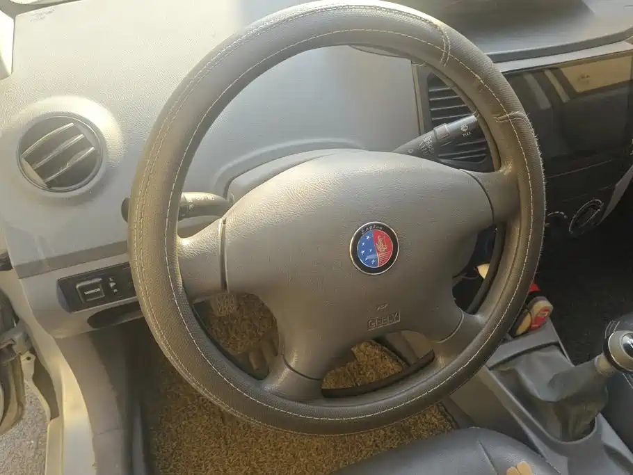 Geely King Kong — миниатюра 15