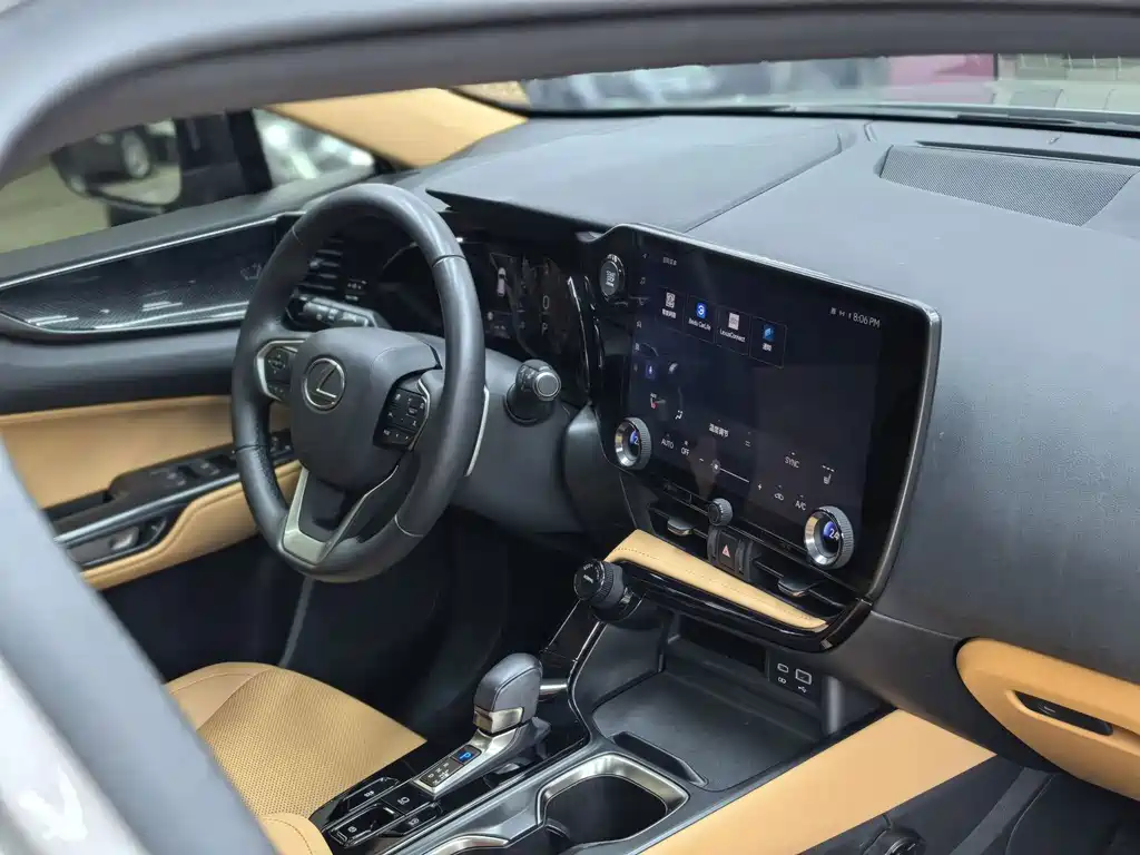 Lexus NX — миниатюра 22