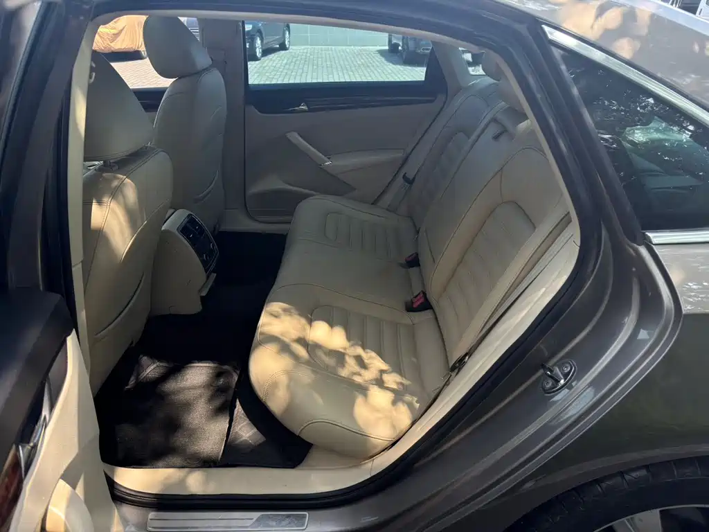 Volkswagen Passat — миниатюра 4