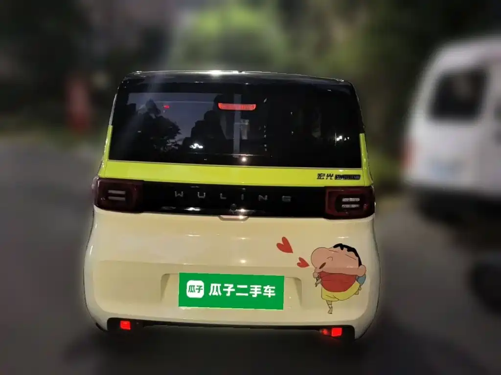 Wuling MINIEV — миниатюра 3