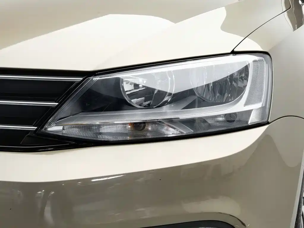 Volkswagen Sagitar — миниатюра 7