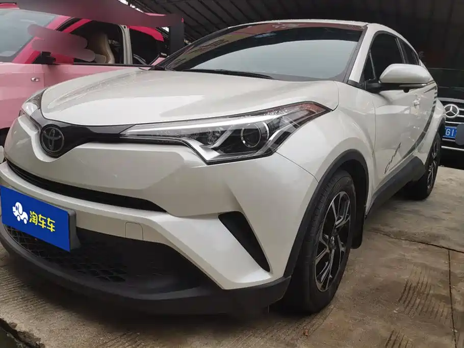Toyota C-HR 2023