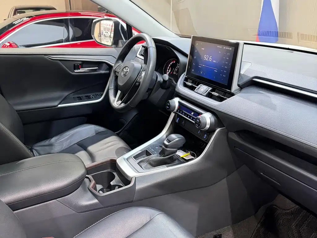 TOYOTA RAV4 RONGFANG