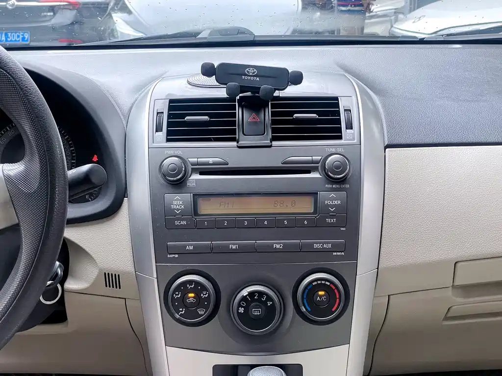 Toyota Corolla — миниатюра 12