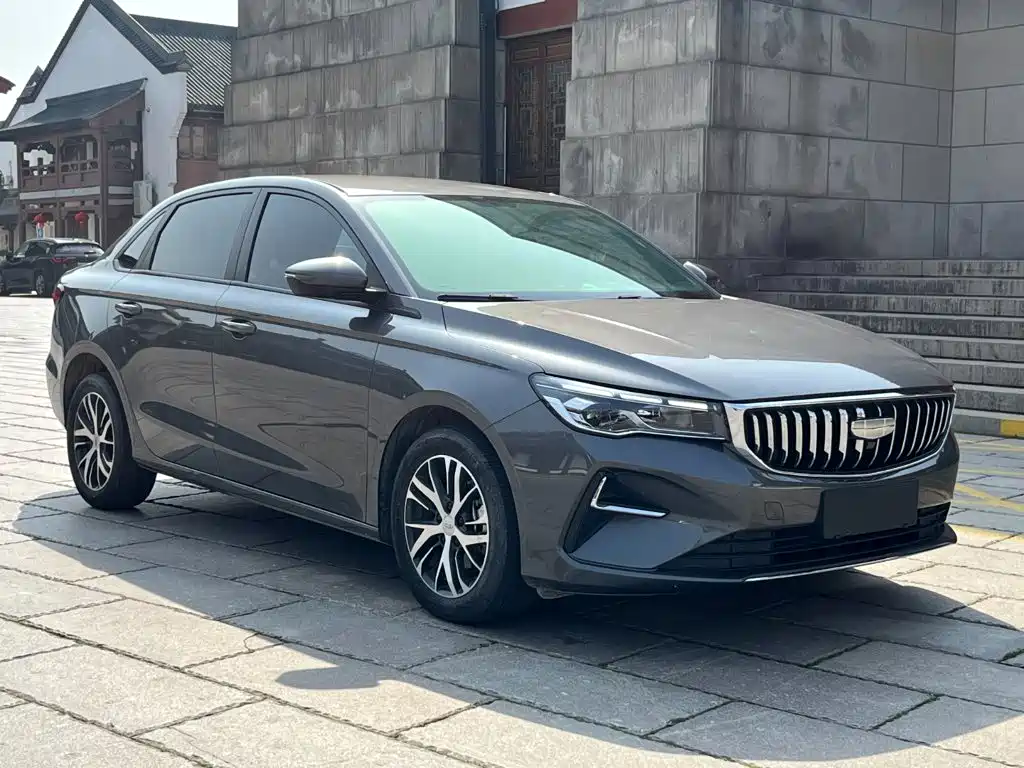 Geely Emgrand — миниатюра 3