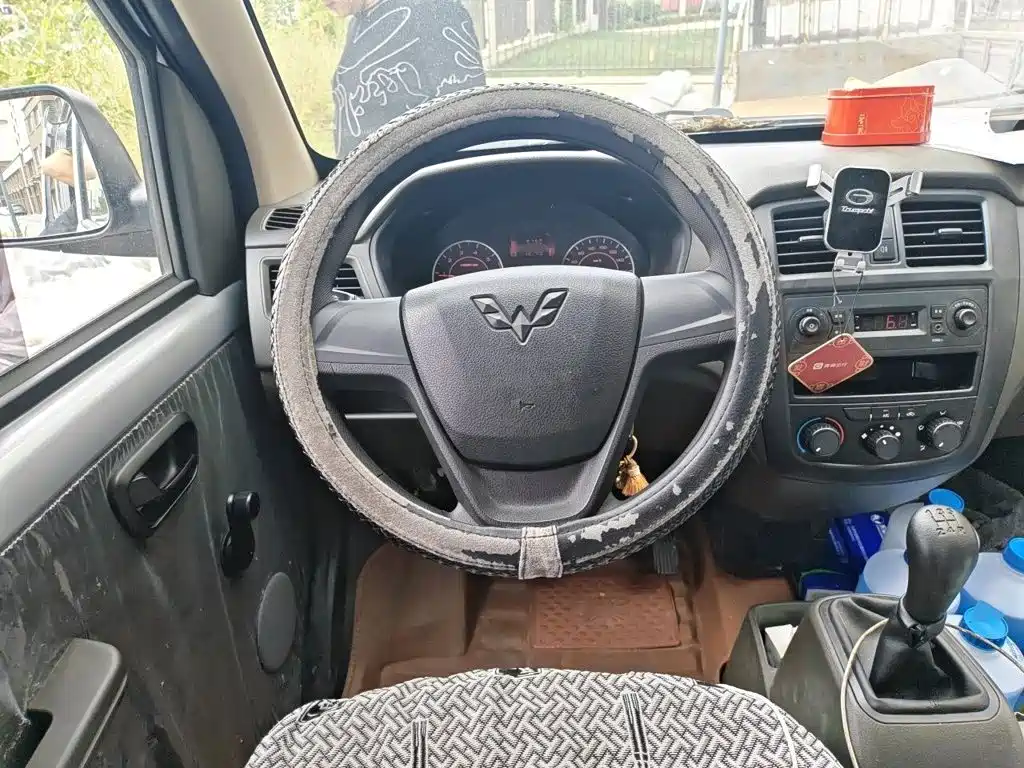 Wuling Rongguang S — миниатюра 3