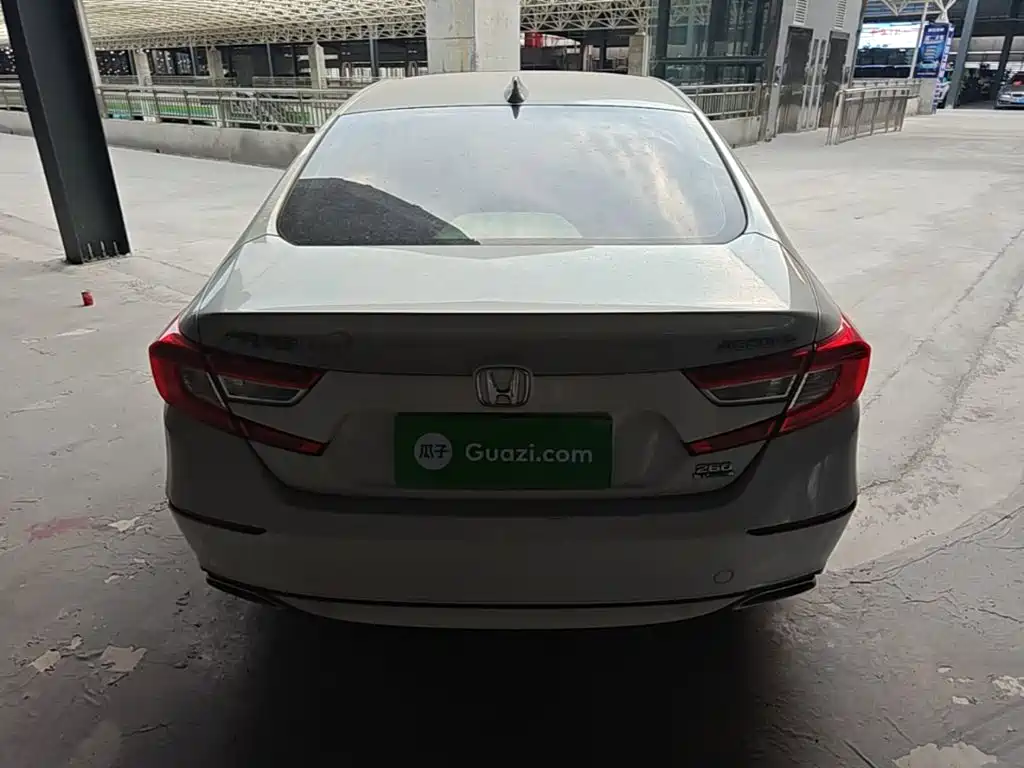 Honda Accord — миниатюра 6