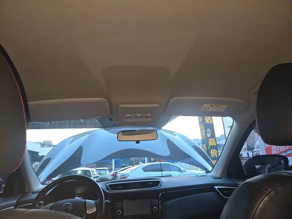 Nissan Qashqai — миниатюра 18