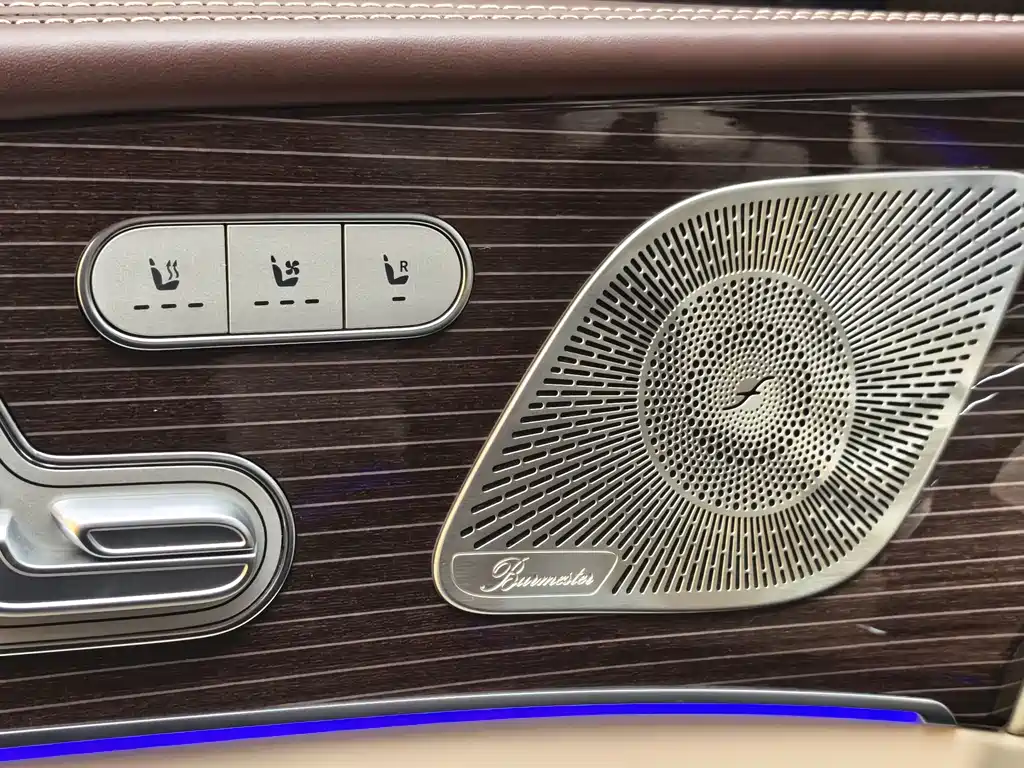 Mercedes-Benz GLS — миниатюра 20