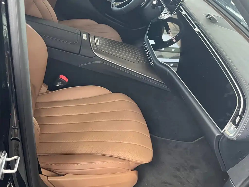 Mercedes-Benz E-Class E 2026 E 300 L Luxury