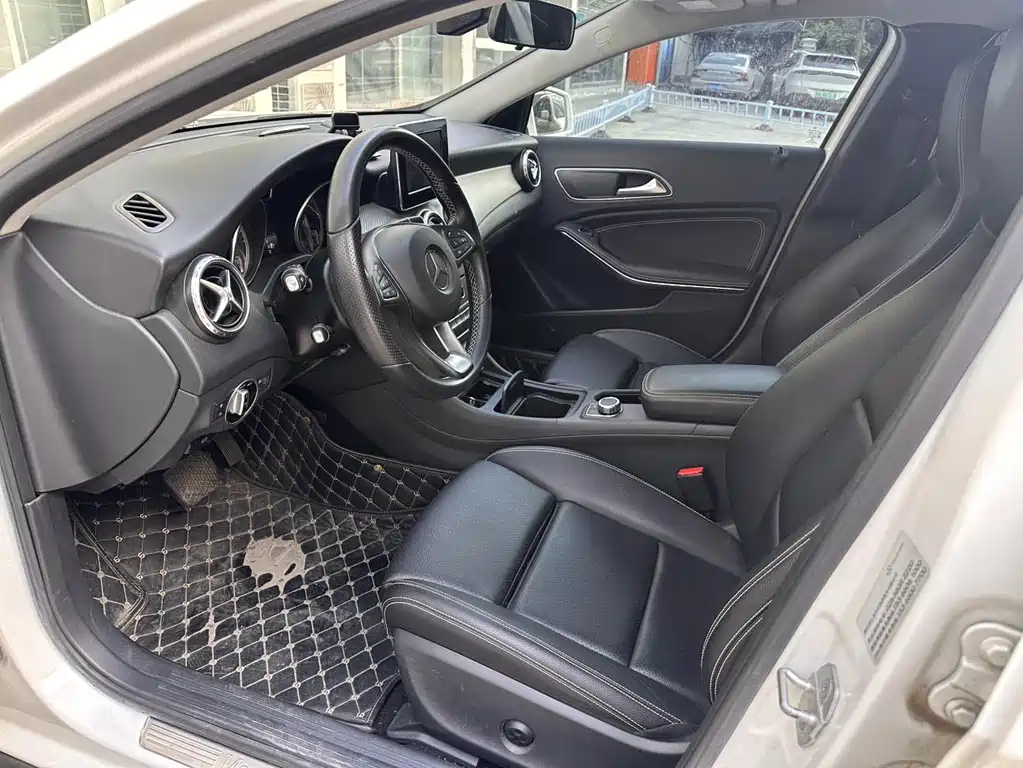 Mercedes-Benz GLA 2016 GLA 200