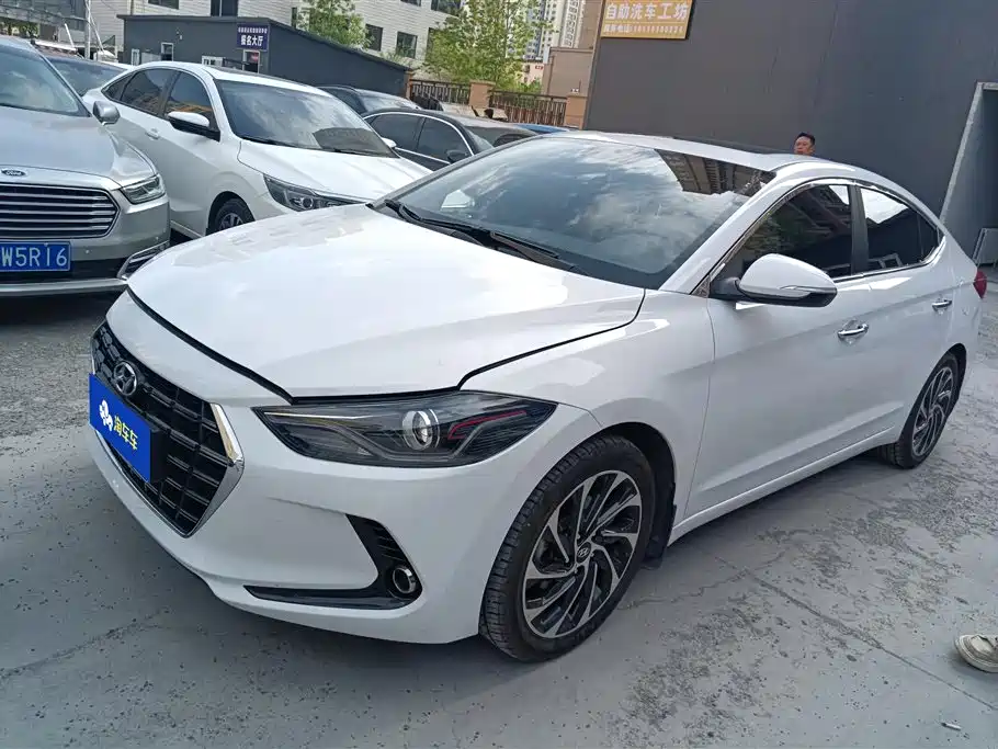 Hyundai Elantra 2019