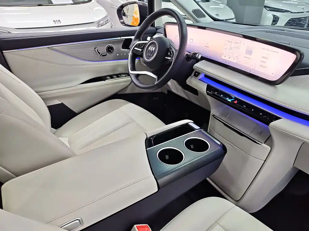 Buick GL8 Hybrid — миниатюра 10