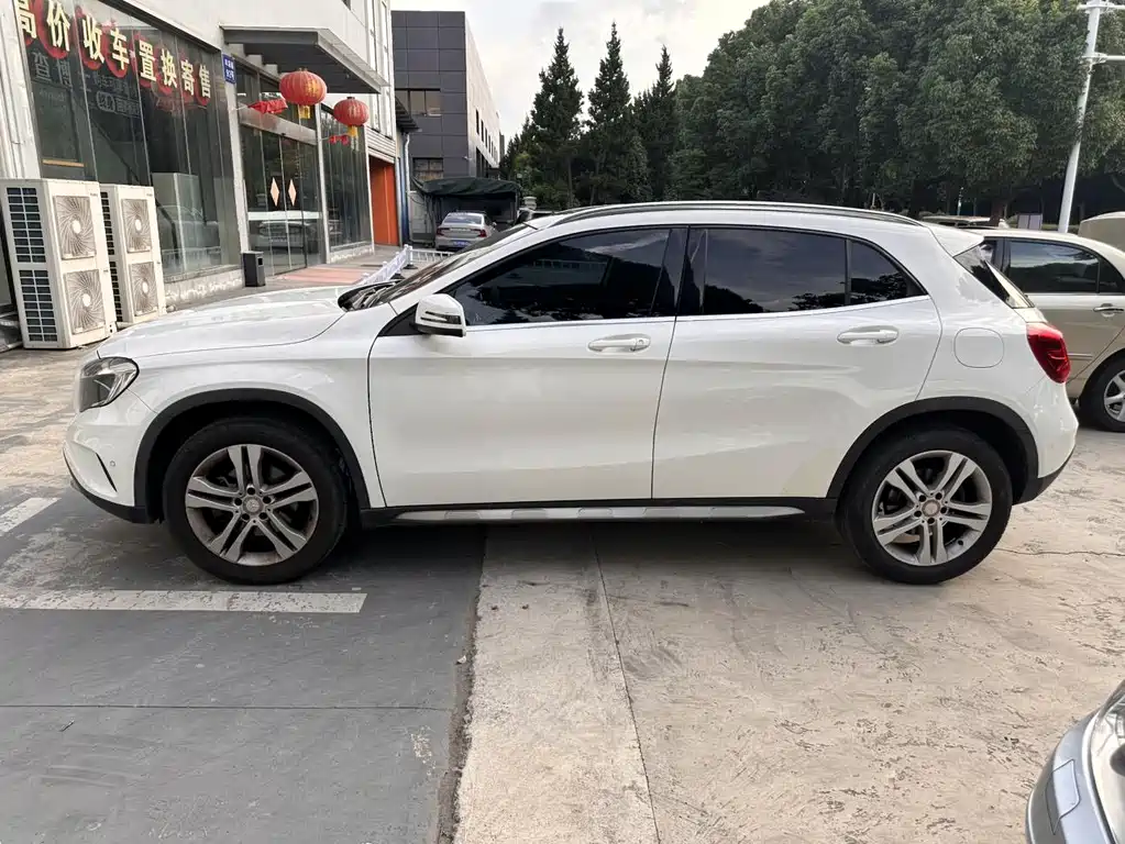 Mercedes-Benz GLA 2016 GLA 200