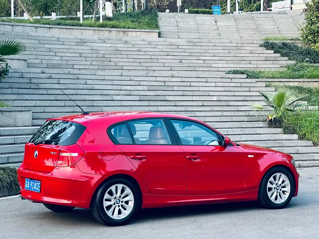 BMW 1 Series (Import) — миниатюра 6