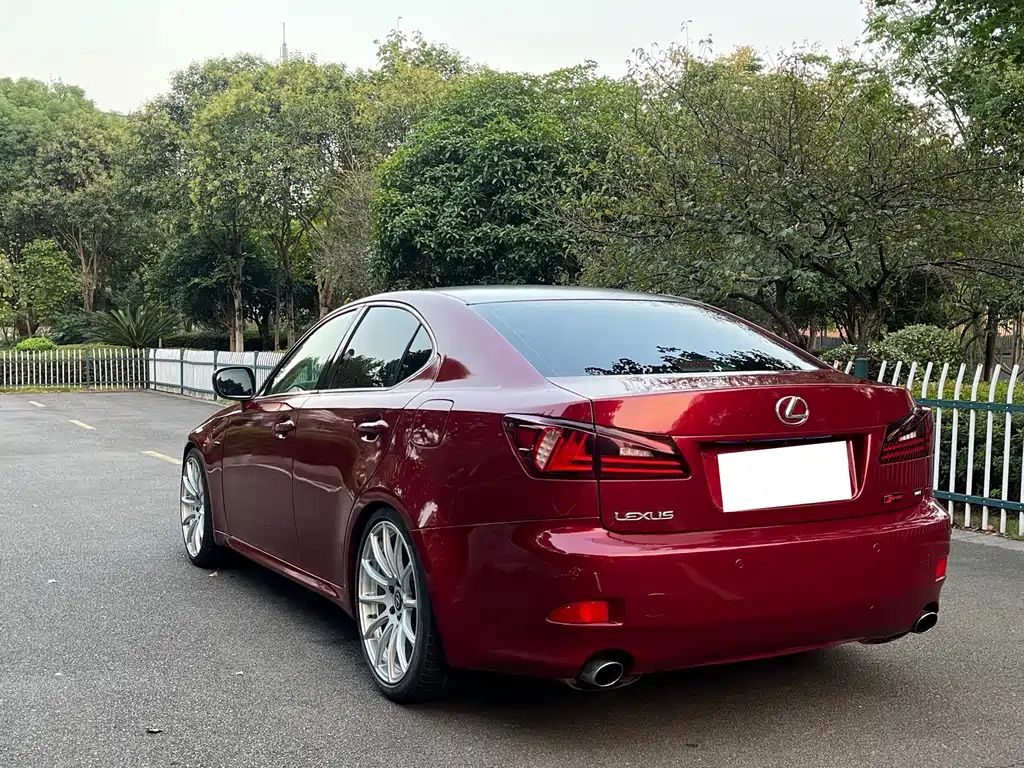 Lexus IS — миниатюра 9