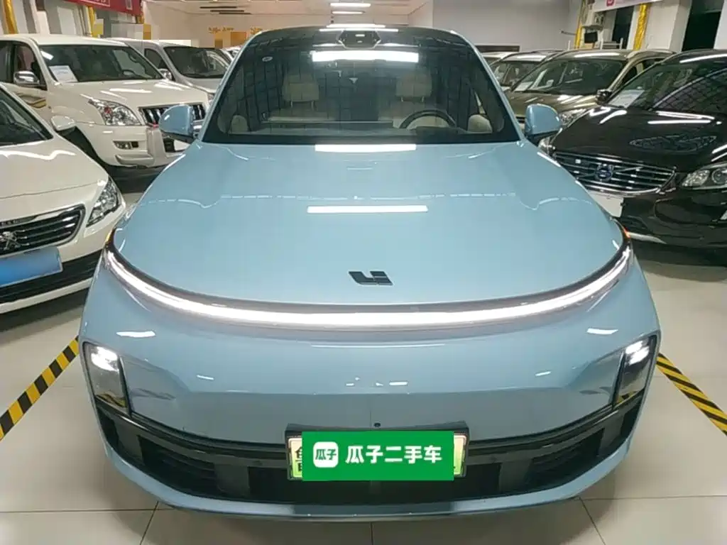 Li Auto Li L8 — миниатюра 3
