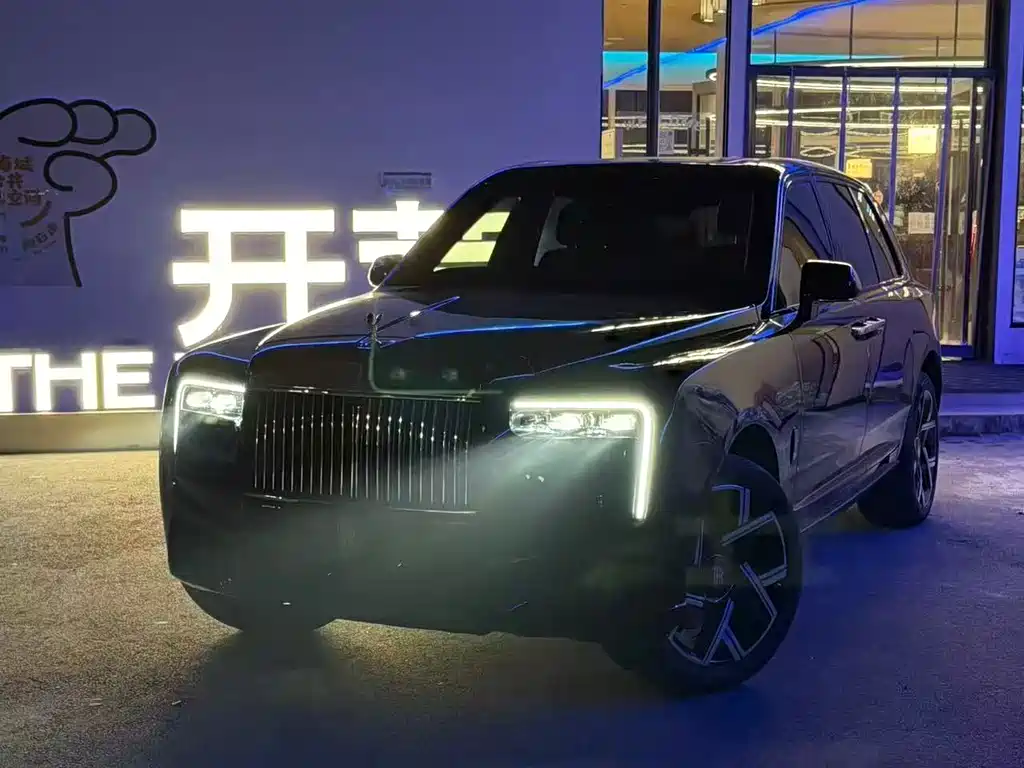 Rolls-Royce Cullinan 2018 мест