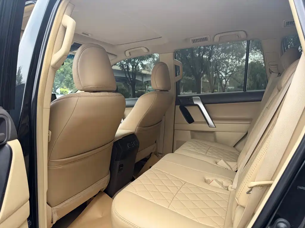 Toyota Prado (Import) — миниатюра 10