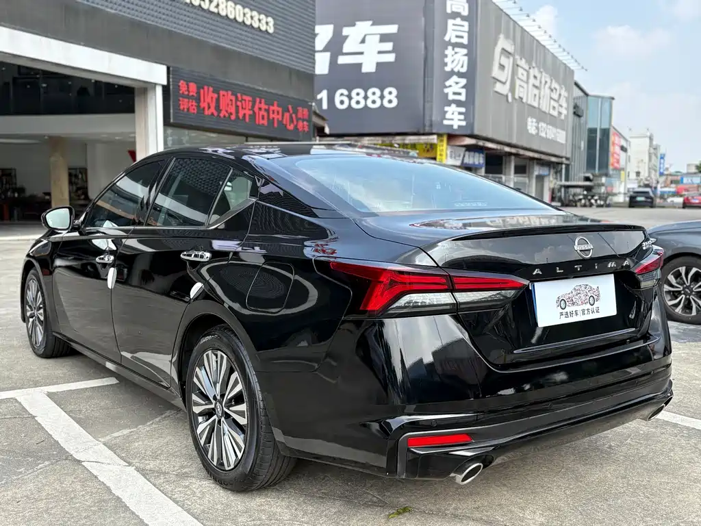 Nissan Teana — миниатюра 6