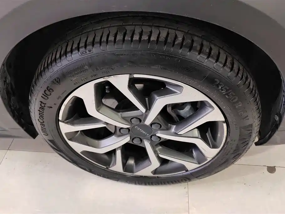 Lynk & Co 02 2018 2.0T DCT Pro V