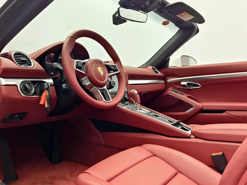Porsche 718 2025 Boxster 2.0T
