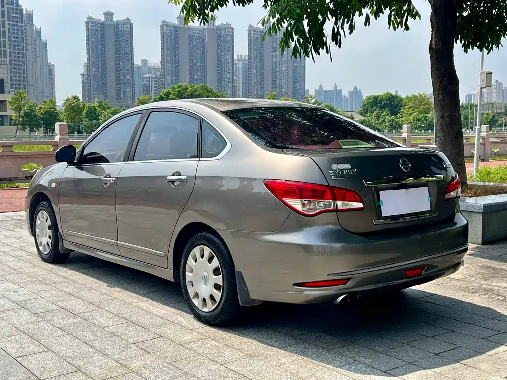 Nissan Sylphy — миниатюра 9