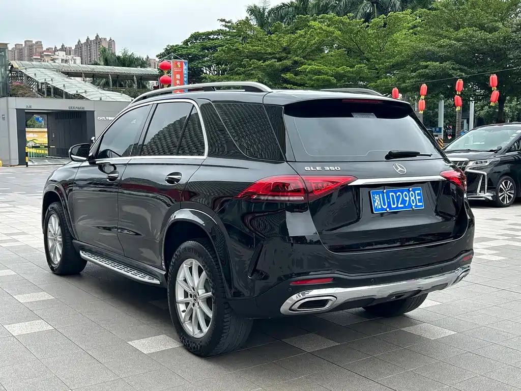 Mercedes-Benz GLE (Import) — миниатюра 9