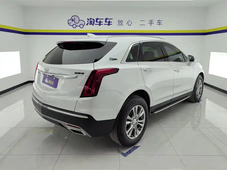 Cadillac XT5 2022 2.0T Luxury