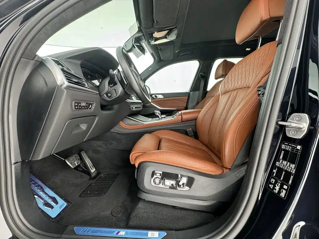 BMW X7 — миниатюра 11