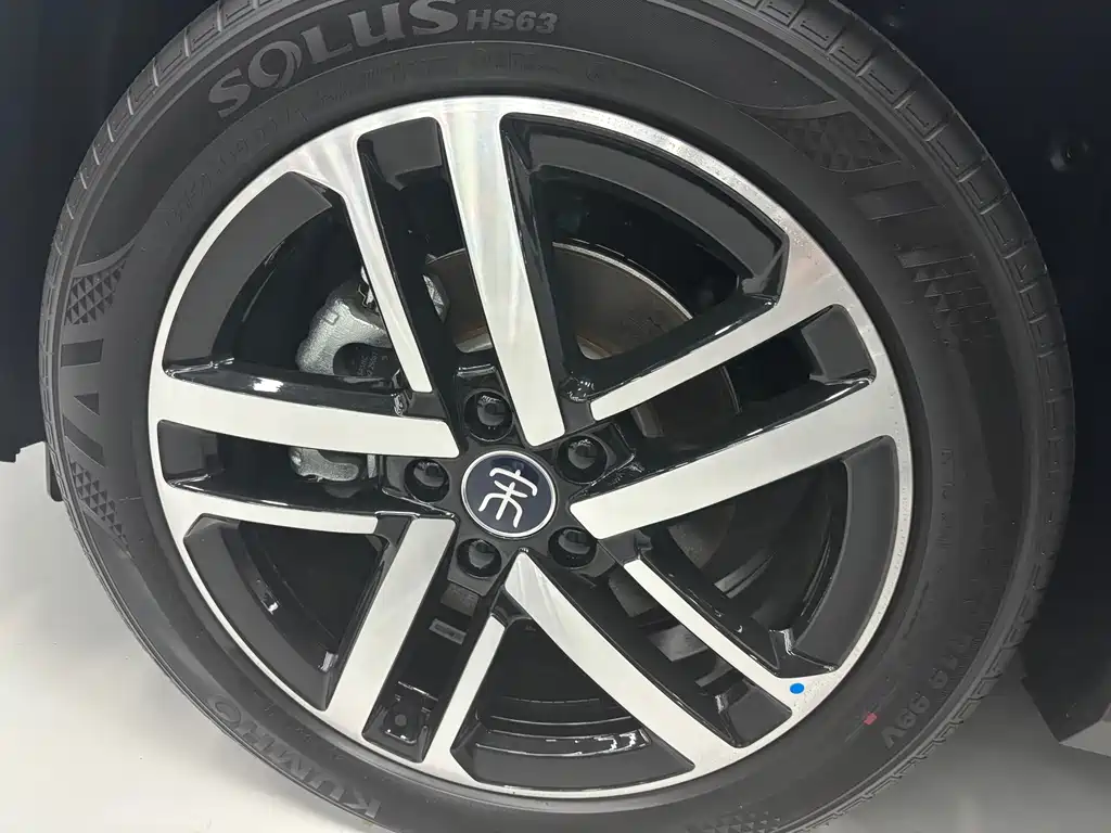 BYD L DM-i — миниатюра 16