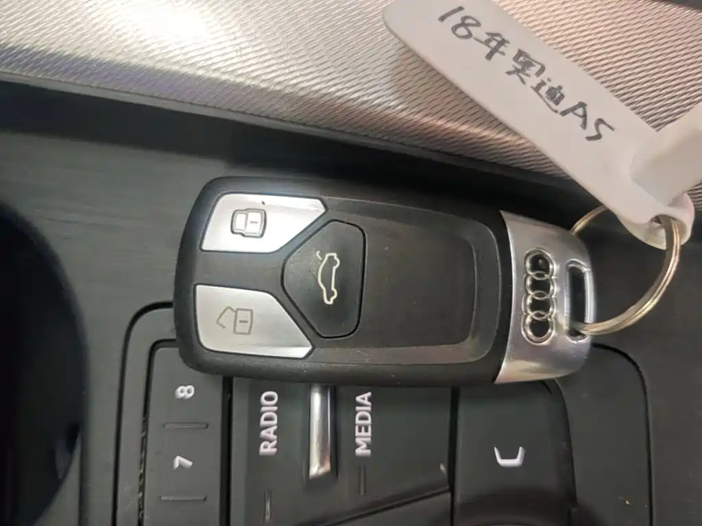Audi A5 (Import) — миниатюра 9