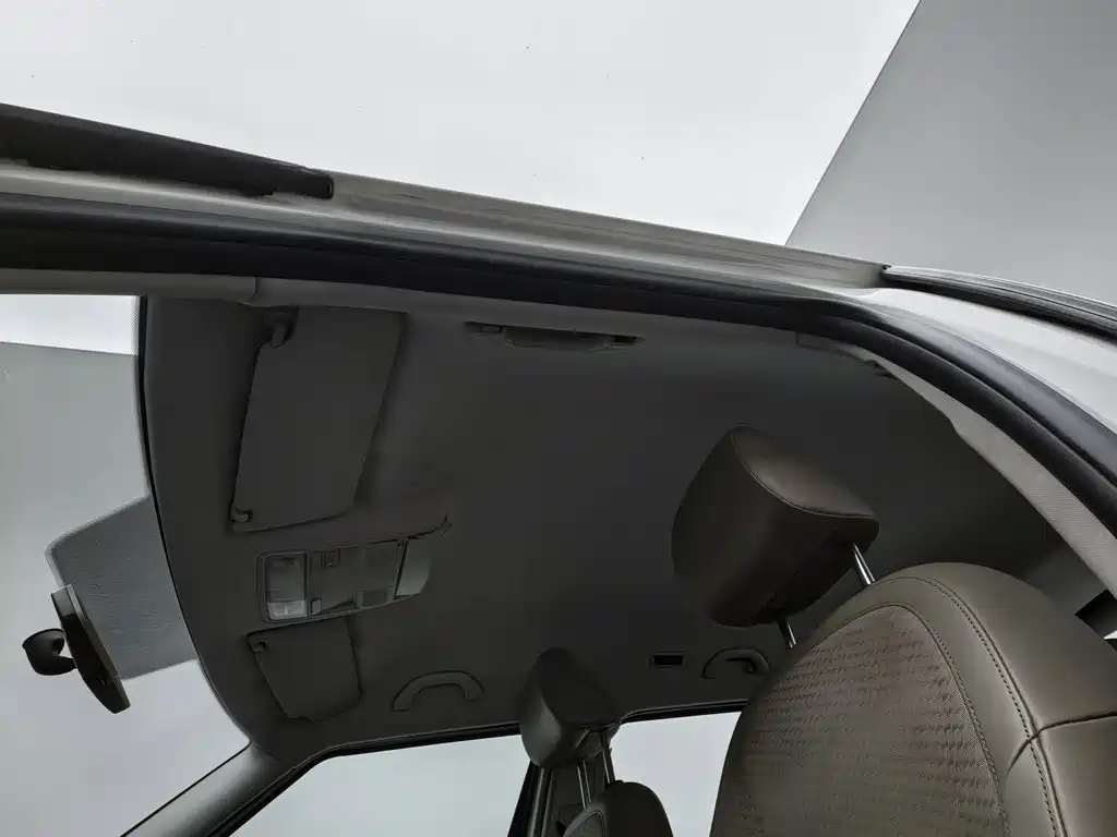 Skoda Yeti — миниатюра 14