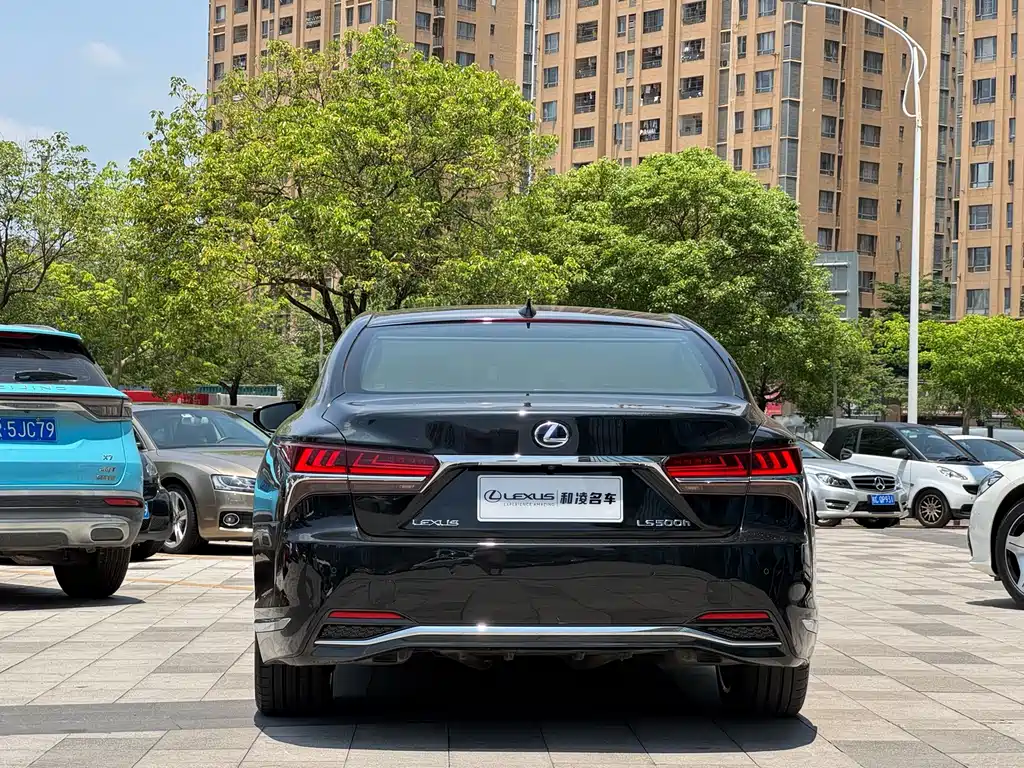 Lexus LS 2018 500h Executive V