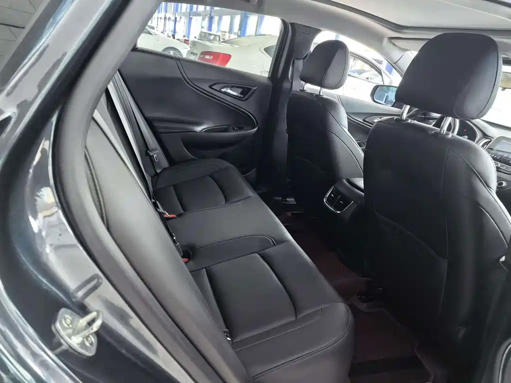 Chevrolet Malibu XL — миниатюра 11