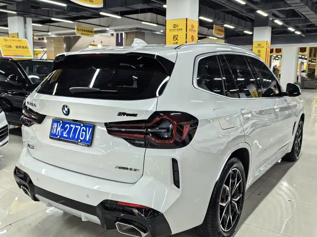 BMW X3 — миниатюра 15