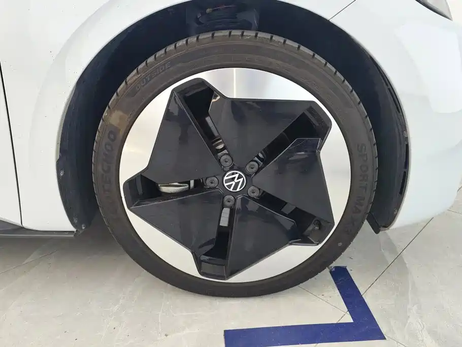 Volkswagen ID.3 — миниатюра 6