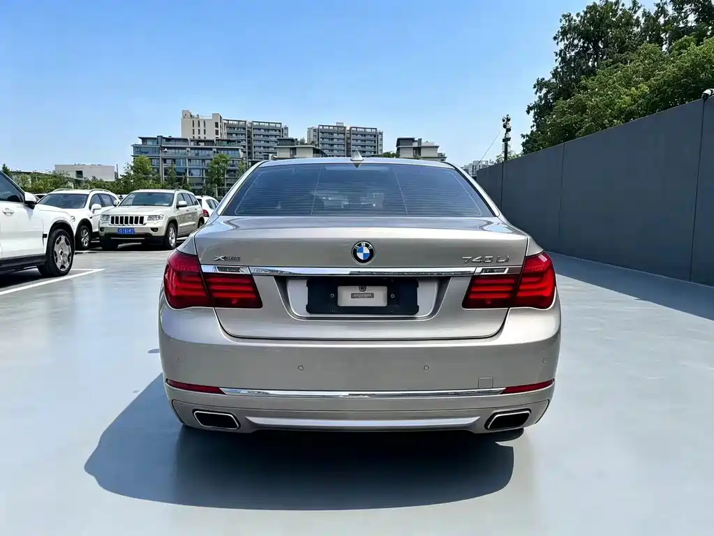 BMW 7 Series 7 2013 740Li xDrive