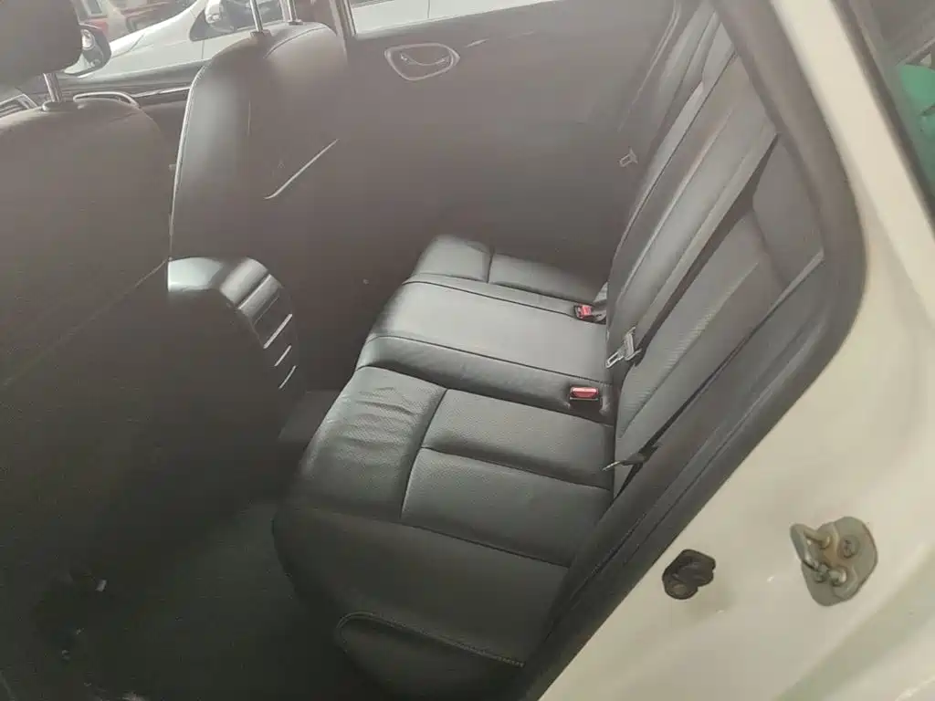 Nissan Sylphy — миниатюра 17