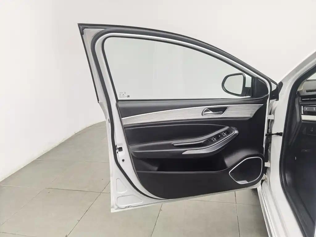 Chery Arrizo 5 PLUS — миниатюра 8