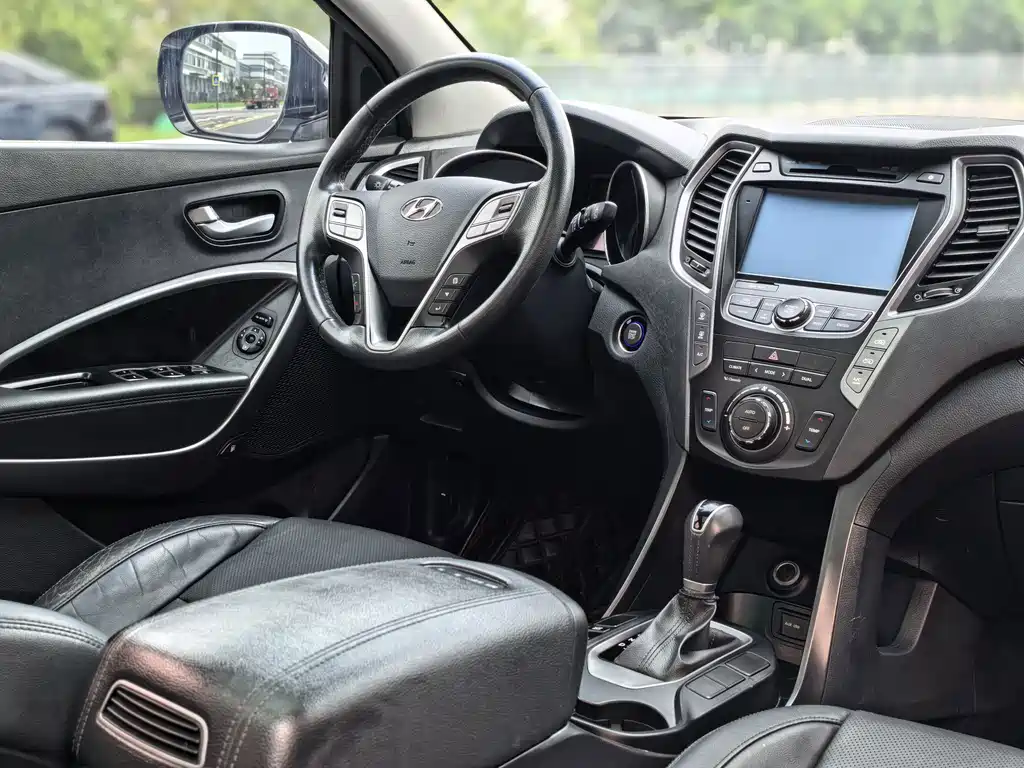 Hyundai Santa Fe — миниатюра 11