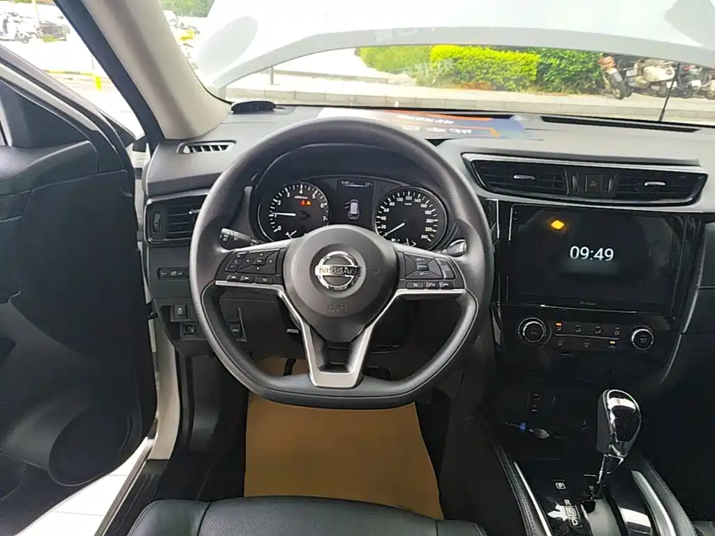 Nissan X-Trail — миниатюра 11