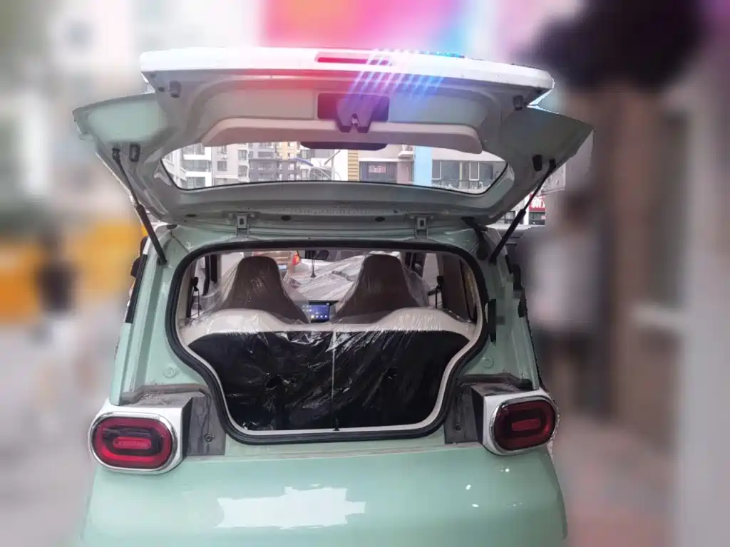Wuling MINIEV — миниатюра 15